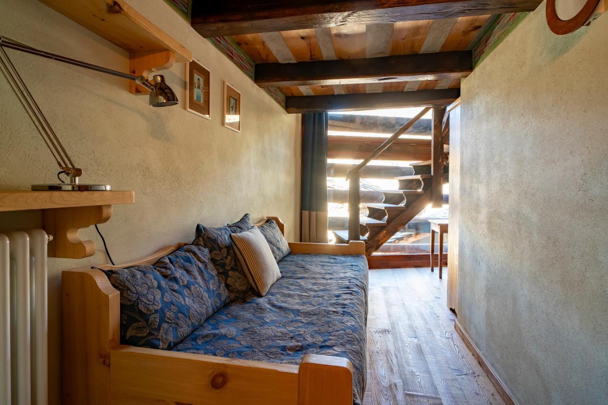 Au Coeur Du Village Chambres D'Hotes & Spa Arnad Luaran gambar