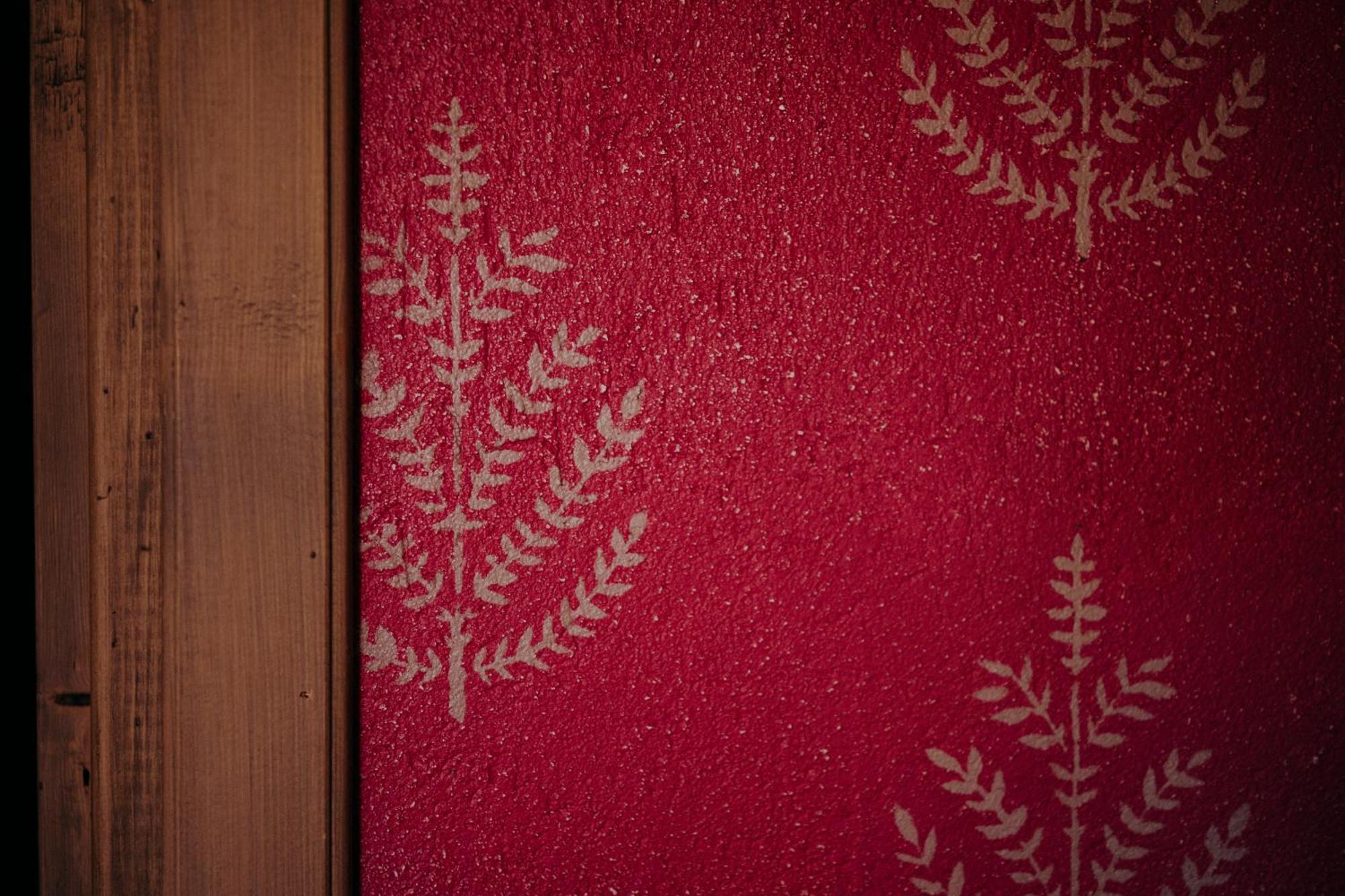 Au Coeur Du Village Chambres D'Hotes & Spa Arnad Luaran gambar