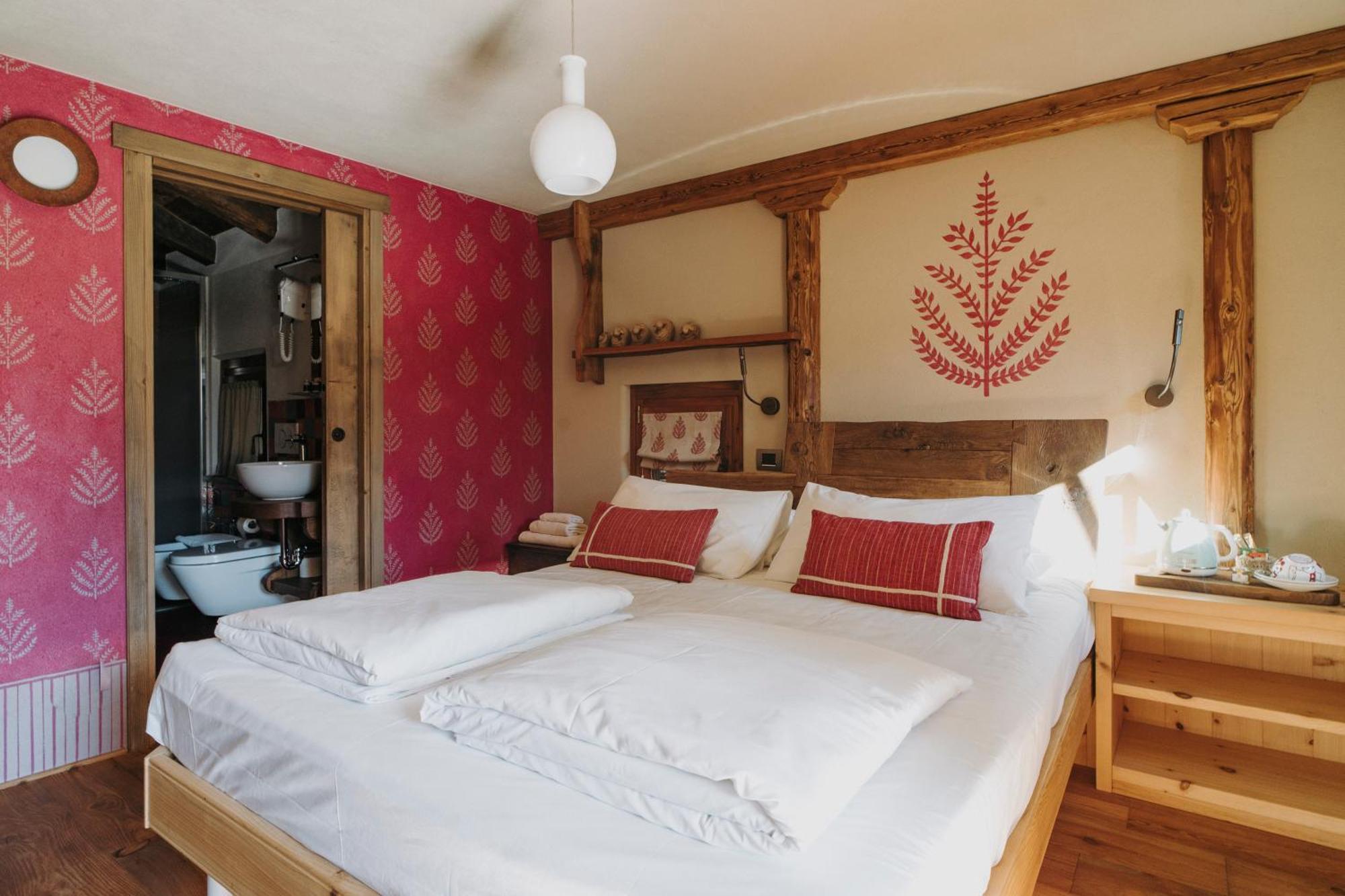 Au Coeur Du Village Chambres D'Hotes & Spa Arnad Luaran gambar