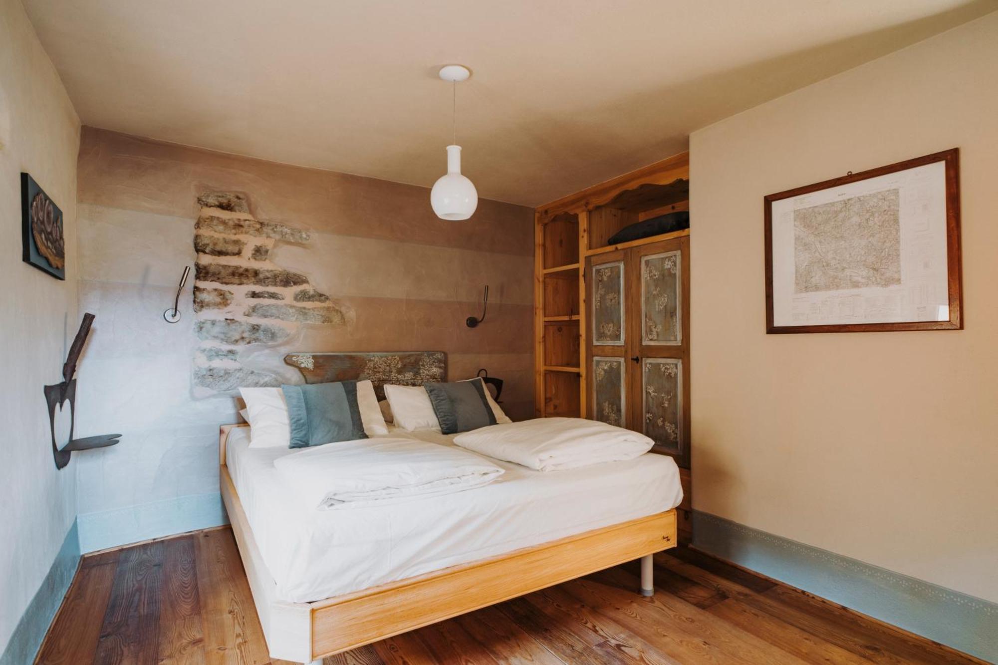 Au Coeur Du Village Chambres D'Hotes & Spa Arnad Luaran gambar